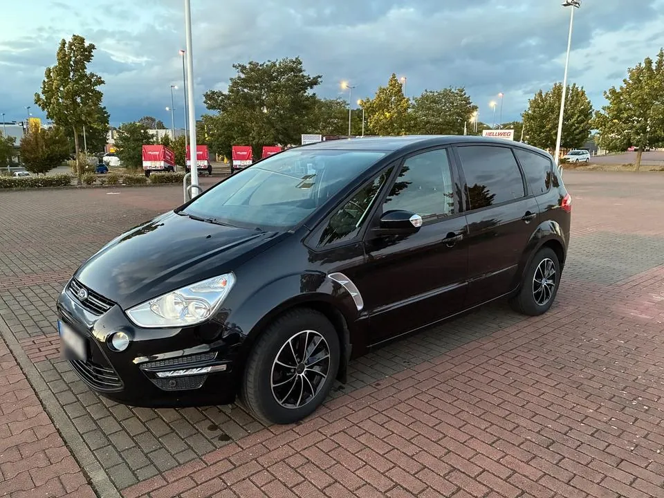 Ford S-Max