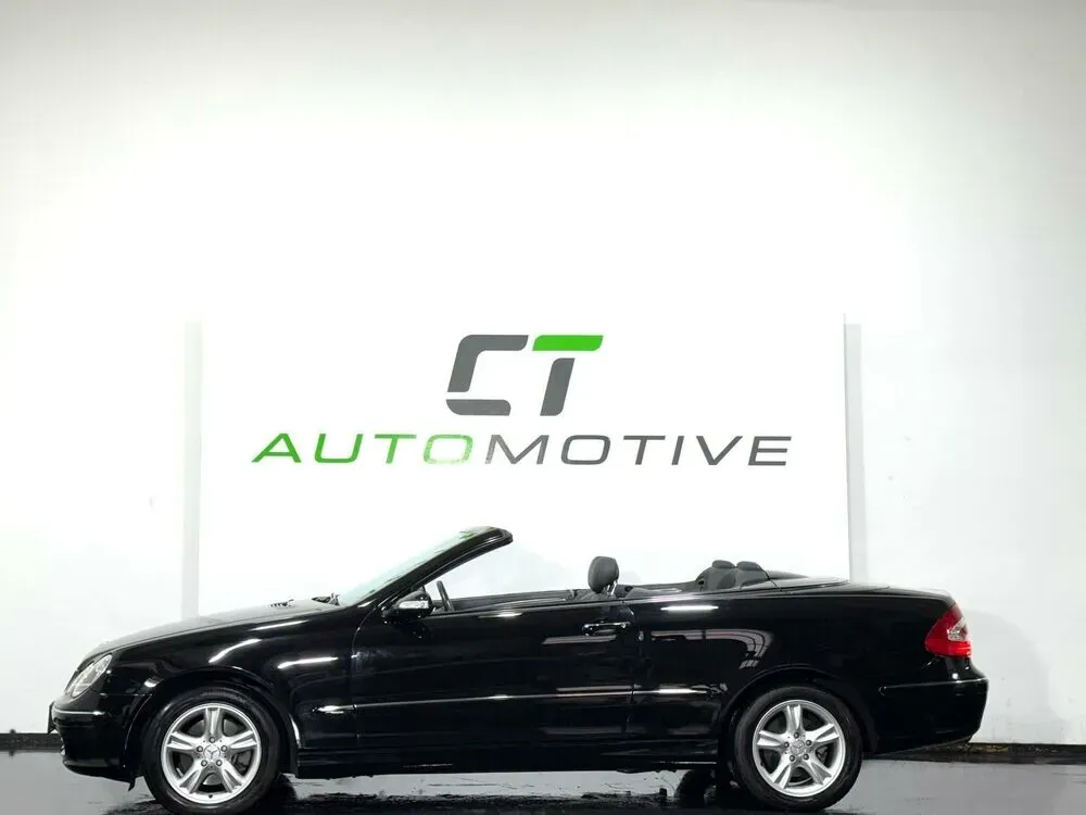Mercedes-Benz Clk-Class 2004 photo 3
