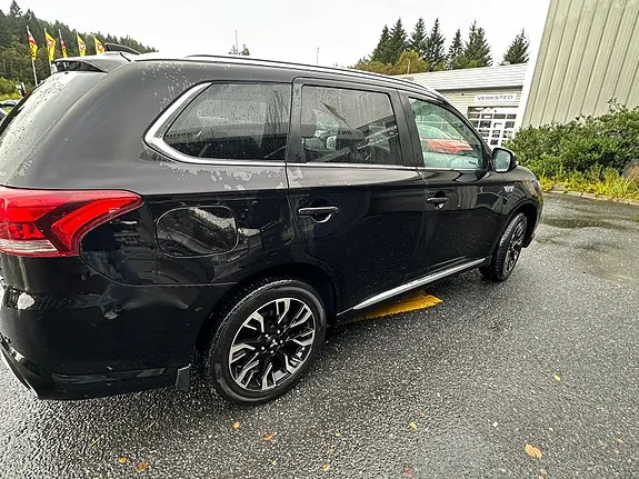 Mitsubishi Outlander 2016 photo 3