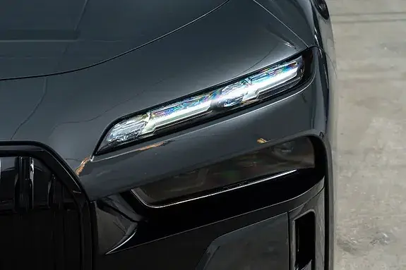BMW I7 2023 photo 4