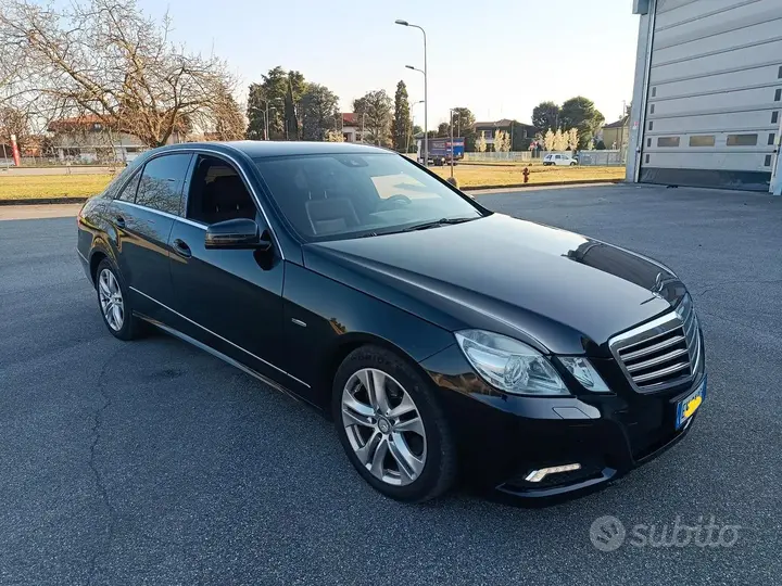 Mercedes-Benz E350 2010 photo 2