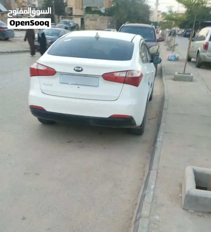 Kia Forte 2015 photo 4