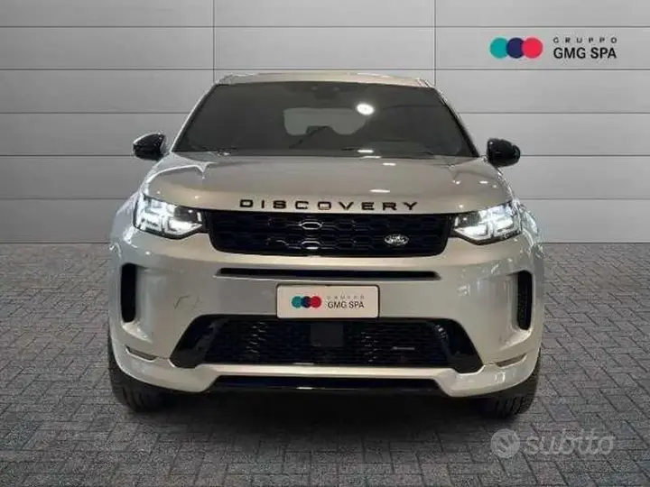 Land Rover Discovery Sport 2021 photo 2
