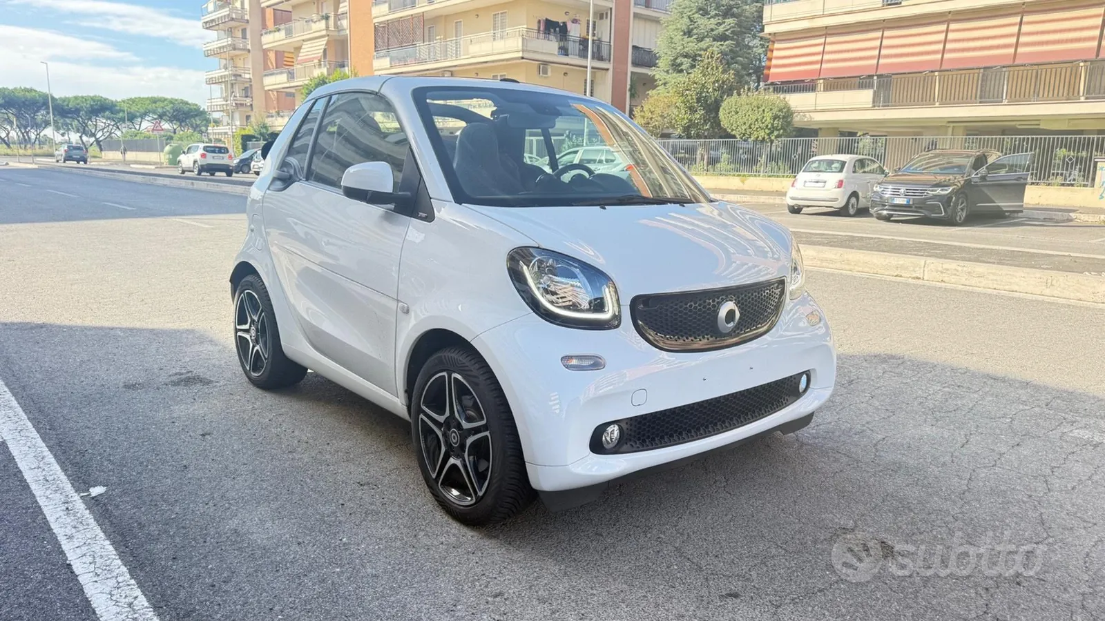 Smart Fortwo 2018 photo 2
