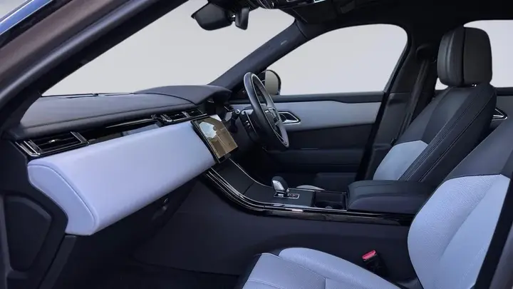Land Rover Range Rover Velar 2025 photo 3