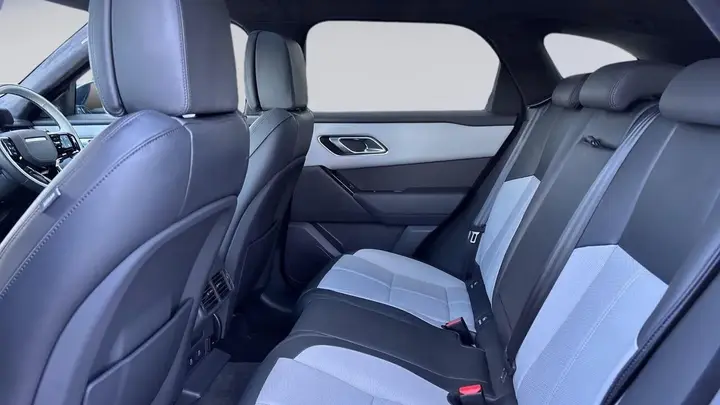 Land Rover Range Rover Velar 2025 photo 4