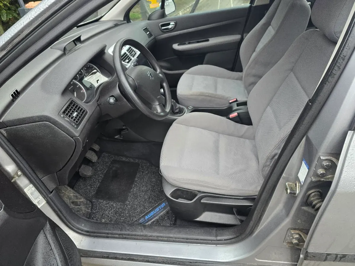 Peugeot 307 2002 photo 3