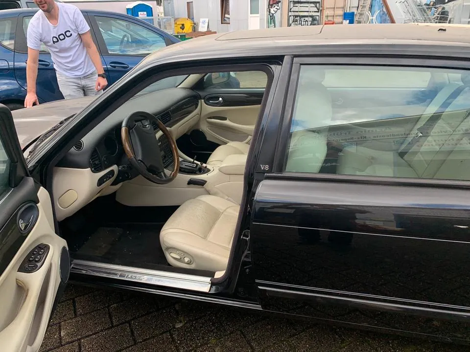 Jaguar Xjr