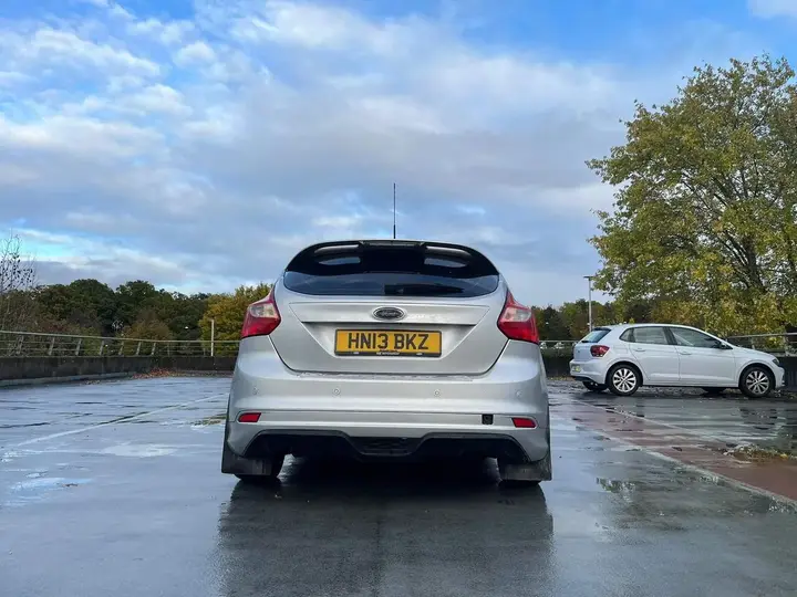 Ford Focus 2013 photo 3