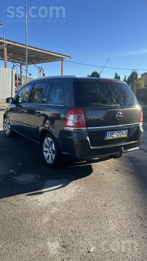 Opel Zafira 2013 photo 3