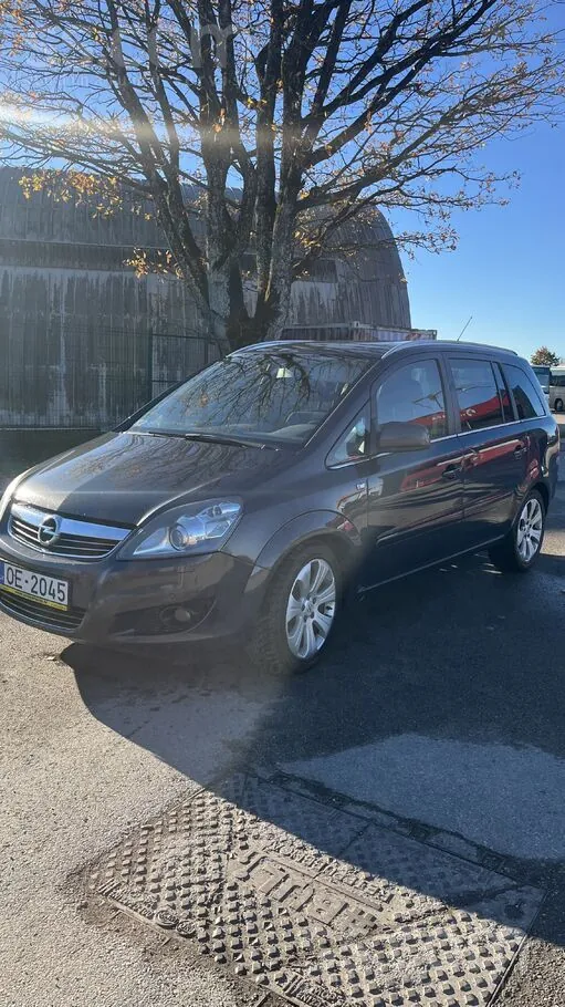 Opel Zafira 2013 photo 4