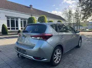 Toyota Auris 2018 photo 3