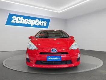 Toyota Aqua 2013 photo 3