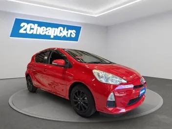 Toyota Aqua 2013 photo 4