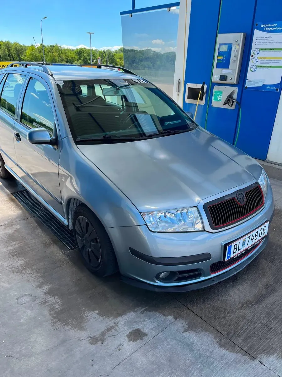 Skoda Fabia 2006 photo 3