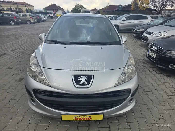 Peugeot 207 2007 photo 2