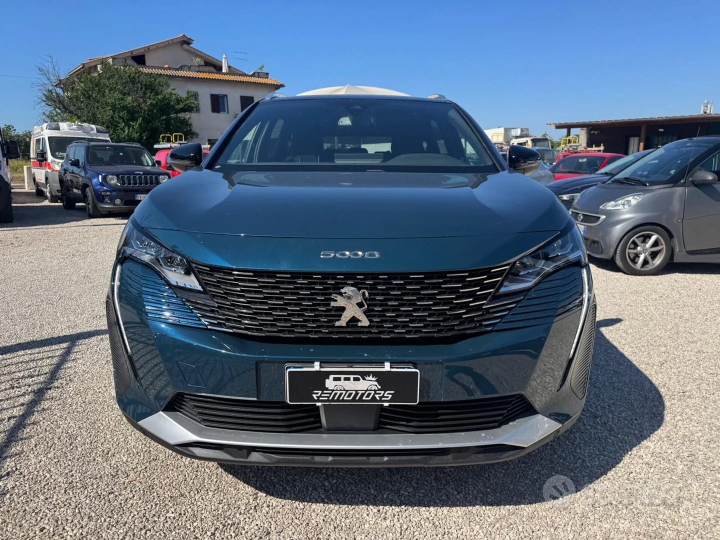 Peugeot 5008 2023 photo 2