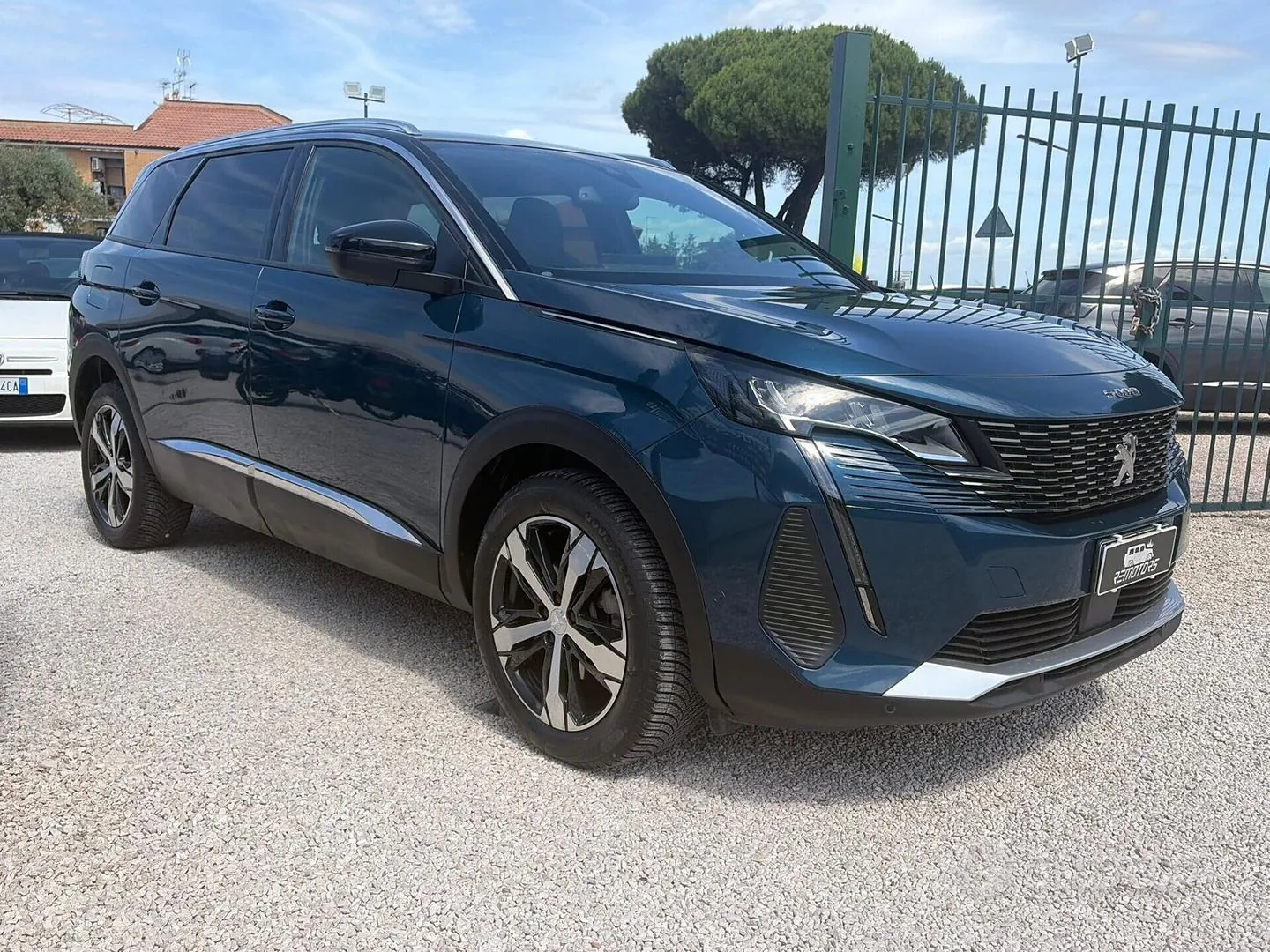 Peugeot 5008 2023 photo 4