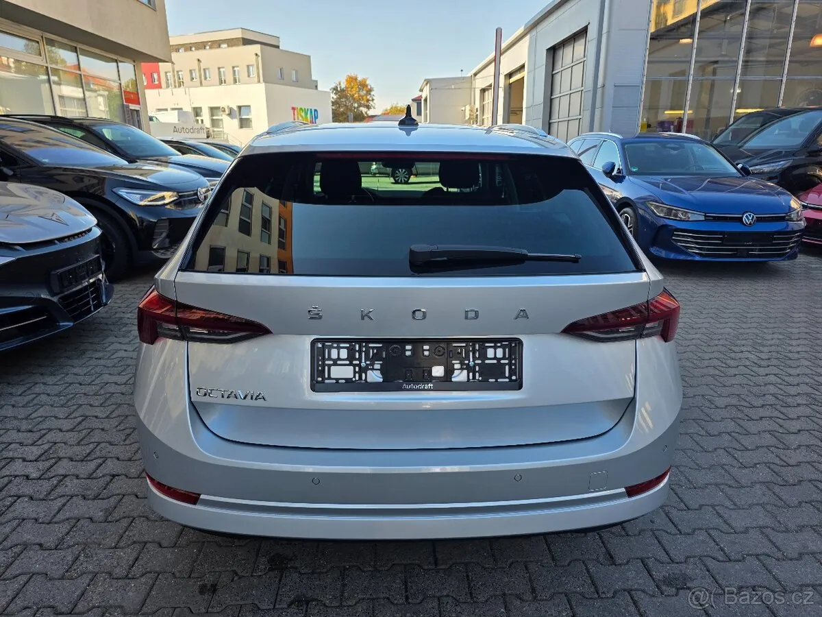 Skoda Octavia 2022 photo 5