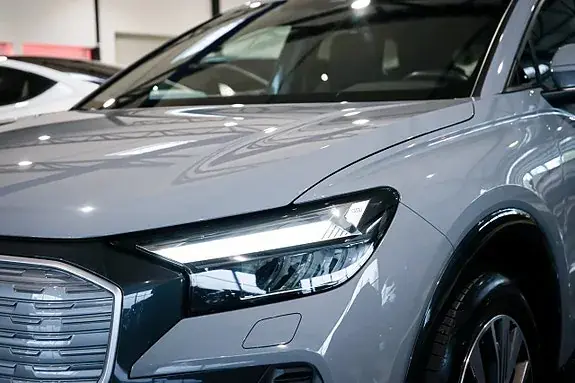 Audi Q4 E-Tron 2023 photo 4