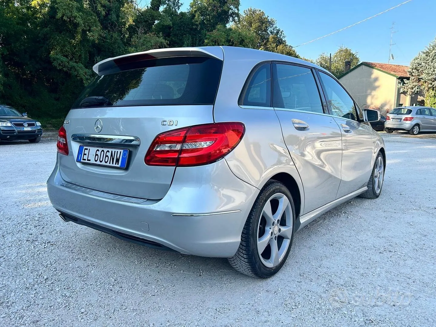 Mercedes-Benz B 2012 photo 4