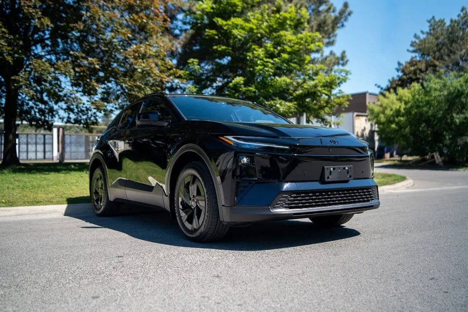 Toyota C-Hr 2026 photo 2