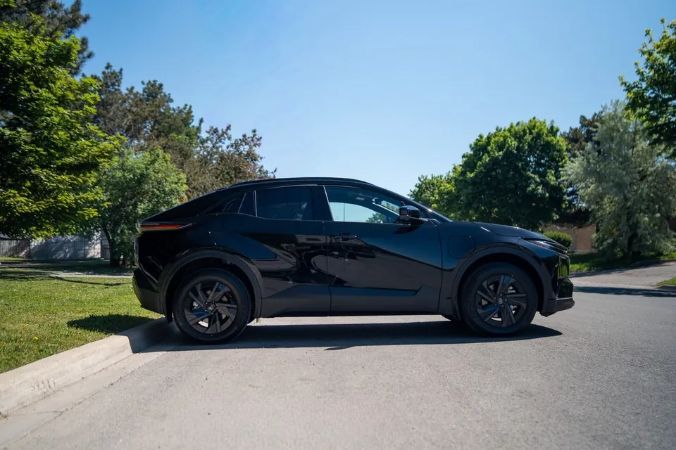 Toyota C-Hr 2026 photo 3