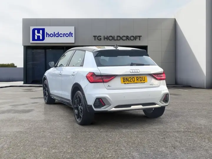 Audi A1 2020 photo 3