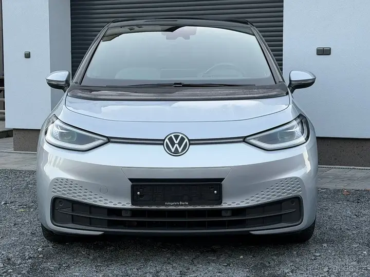 Volkswagen Id.3 2021 photo 2