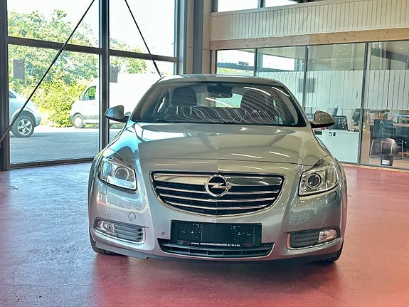 Opel Insignia 2011 photo 2