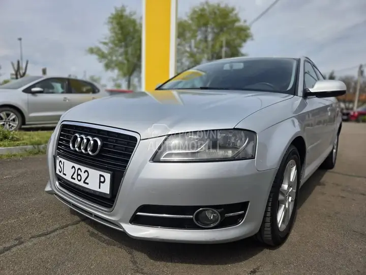 Audi A3 2011 photo 2
