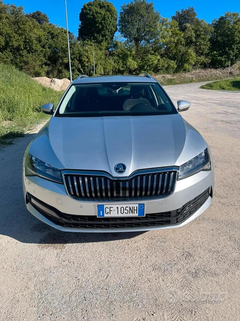 Skoda Superb 2021 photo 4