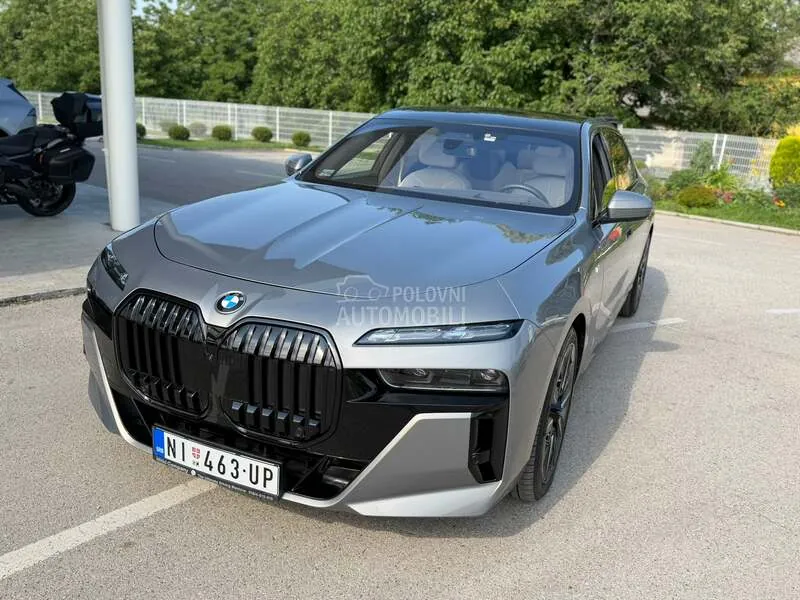 BMW 740