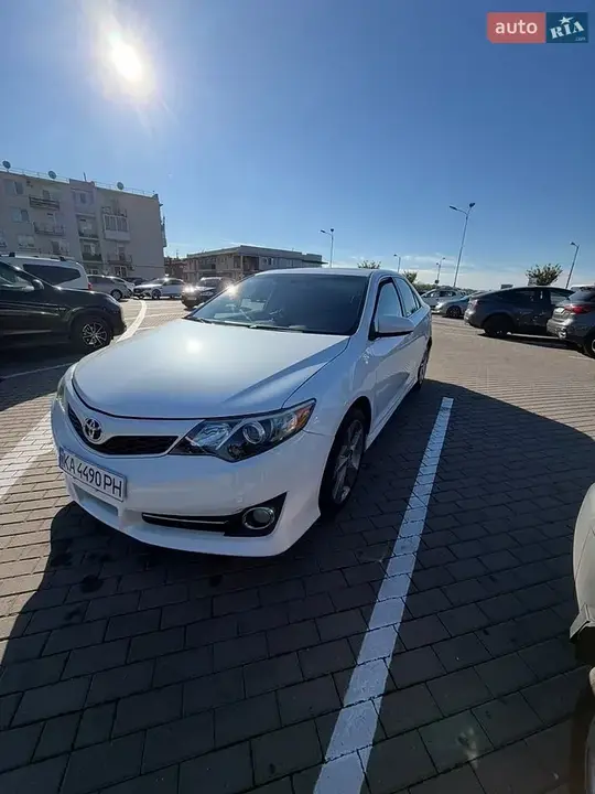 Toyota Camry 2012 photo 2