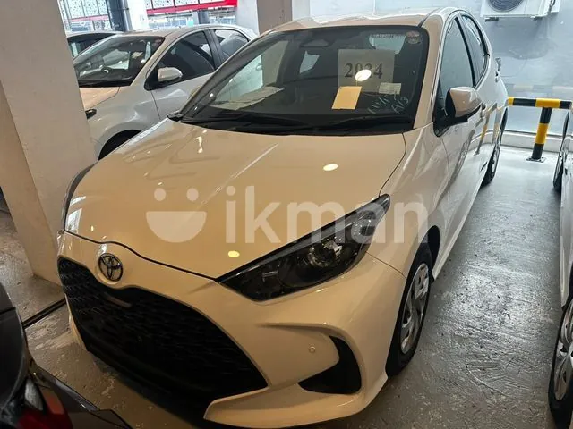 Toyota Yaris 2024 photo 2