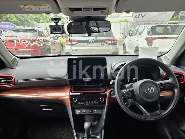 Toyota Yaris Cross 2025 photo 2