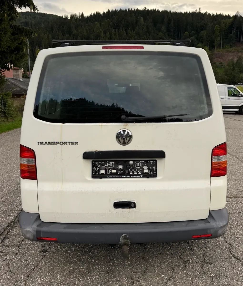Volkswagen T5 2004 photo 3