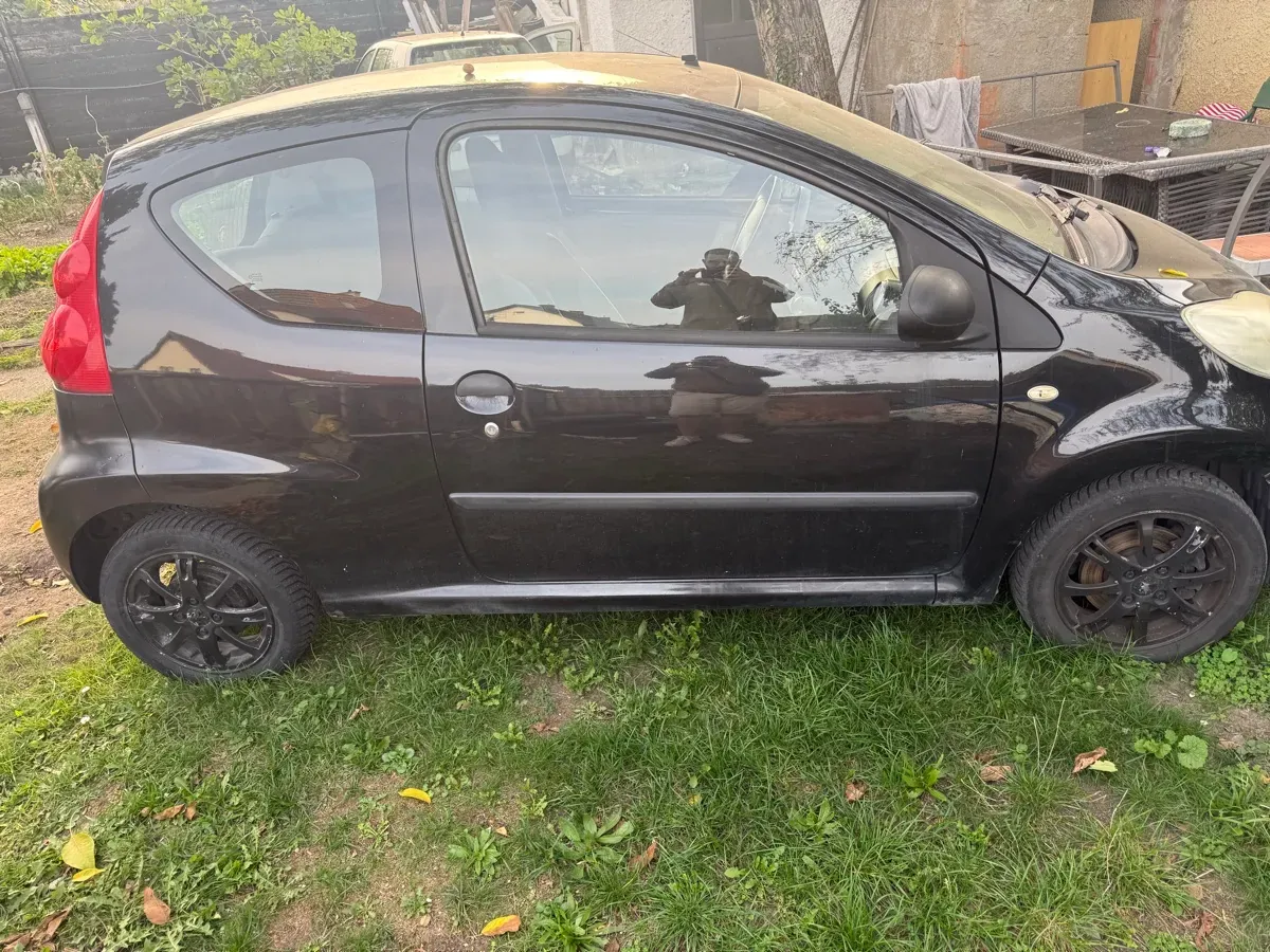 Peugeot 107 2009 photo 3