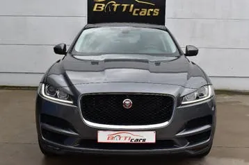Jaguar F-Pace 2016 photo 2
