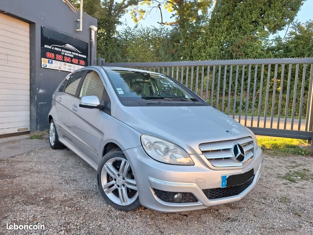 Mercedes-Benz B-Class 2009 photo 3