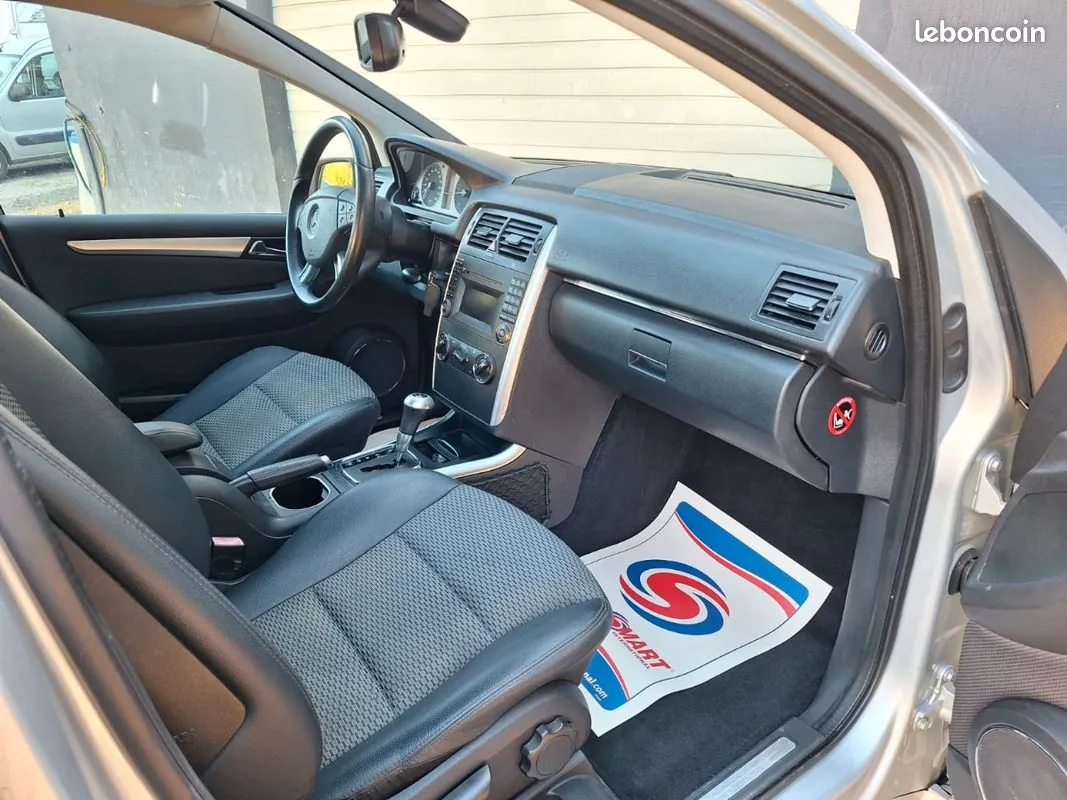 Mercedes-Benz B-Class 2009 photo 5