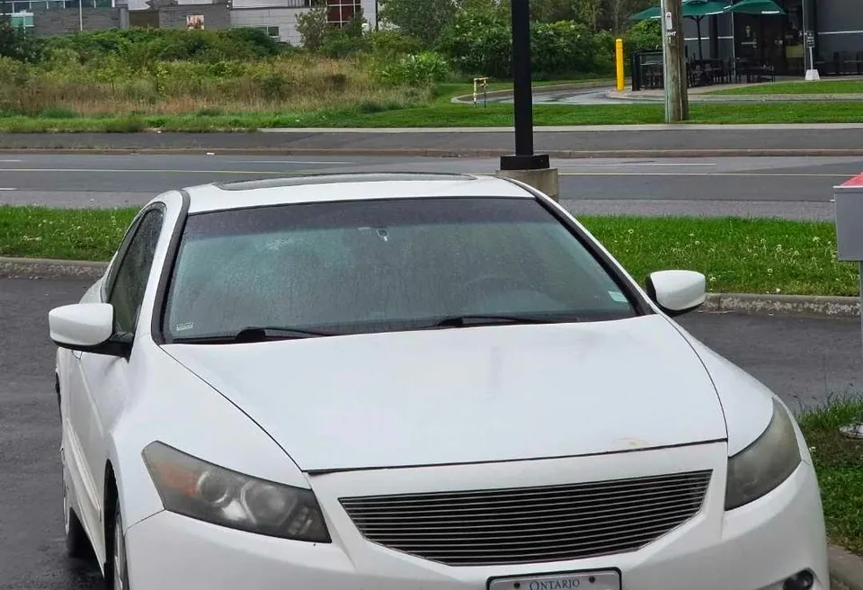Honda Accord 2010 photo 2