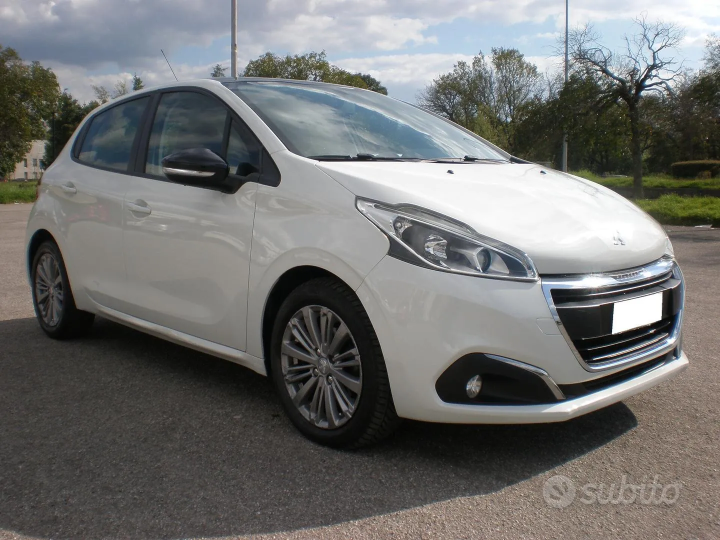 Peugeot 208 2016 photo 5