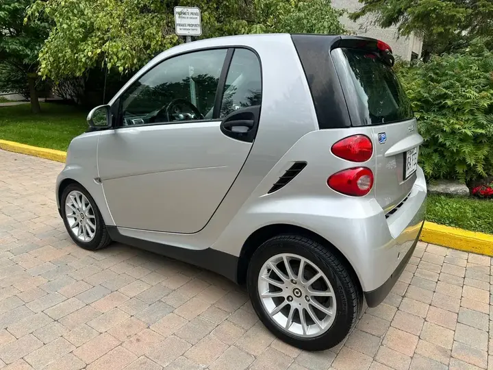 Smart Fortwo 2010 photo 3