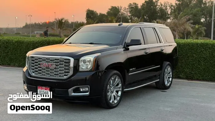 GMC Yukon Denali 2015 photo 2