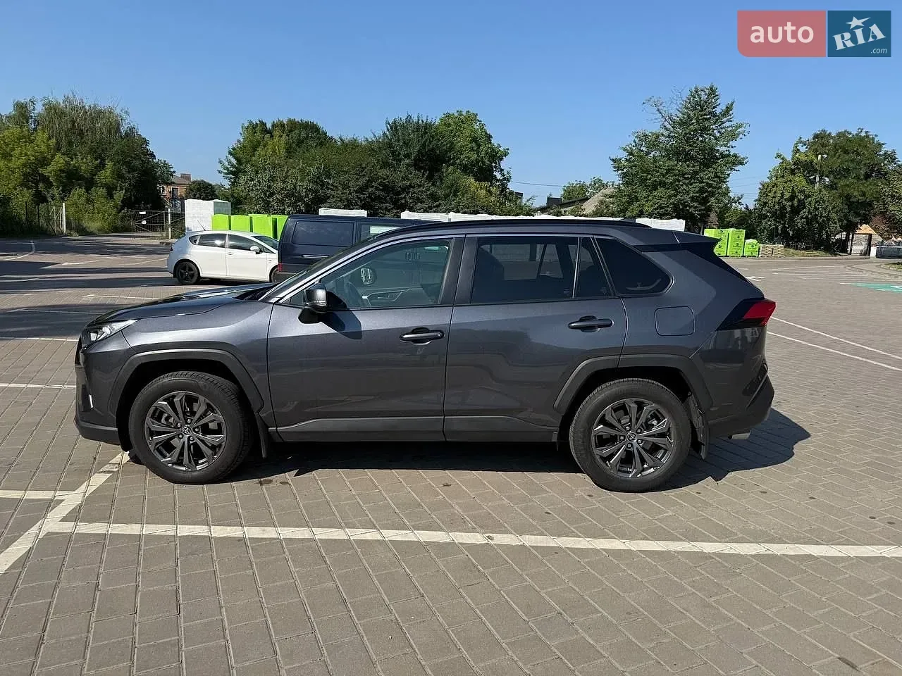 Toyota Rav4 2023 photo 3