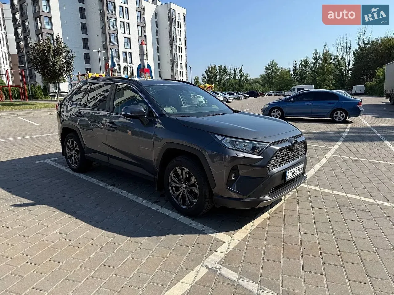 Toyota Rav4 2023 photo 2