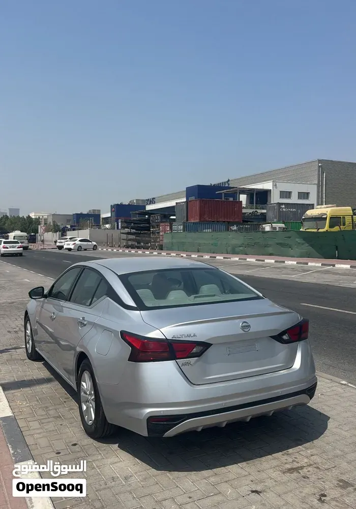 Nissan Altima 2022 photo 4