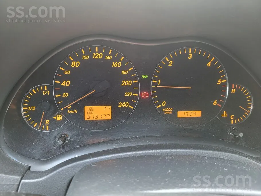 Toyota Avensis 2005 photo 5