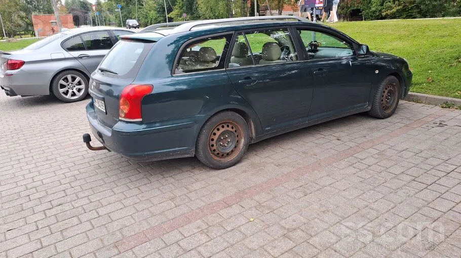 Toyota Avensis 2005 photo 4